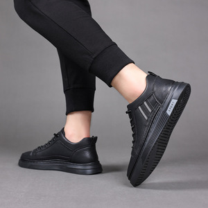 Baskets décontractées noires en cuir pour hommes, à bout rond, à lacets, style sportif, avec doublure en maille respirante et semelle extérieure en caoutchouc, chaussures épaisses de printemps - Product Image 4