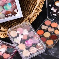 Produit de maquillage sans cruauté Palette de fard à paupières poudre de poussière de paillettes Palette de fard à paupières inspirée belle noire