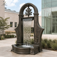 Fontaine murale en bronze, sculpture artisanale en métal, patine antique, élément aquatique durable pour villa, cour, jardin et aménagement paysager d'hôtel