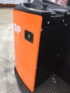 2t סטנד-on חשמלי להגיע משאית | 4.5 מ 'מעלית | צר-aisle מומחה מחסן הפרודוקטיביות המאיץ למכירה - Product Image 3