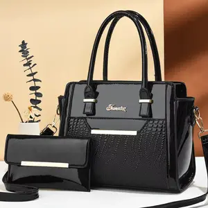 新しい卸売高級レザーファッションキルティングレザーショルダーバッグレディース大容量財布とハンドバッグ2024