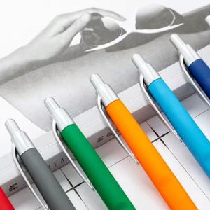 Bolígrafo Promocional en Oferta con Logotipo Personalizado, Disponible en Varios Colores, Bolígrafos de Plástico con Punta de Bola para la Escuela y la Oficina - Product Image 2