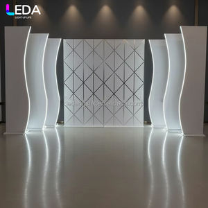ฉากหลังงานแต่งงานอะคริลิคสีขาวแบบหลายชั้น LEDA ปรับแต่งได้ ฉากหลังขนาดใหญ่แบบถอดประกอบได้ สินค้ามาใหม่ - Product Image 1