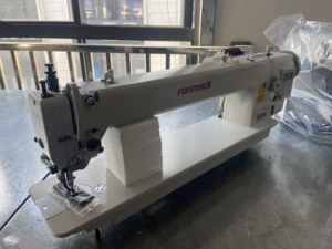 Máquina de Coser Industrial RONMACK RM-0356-D4 de Cama Plana, Brazo Largo, Puntada Recta, Automática, con Arrastre Superior para Fábrica de Ropa - Product Image 4