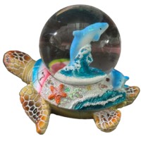 Usine personnalisée résine été plage boule à neige tortue de mer coquillage dauphins boule d'eau pour la Floride Miami touristique Souvenir boule de neige