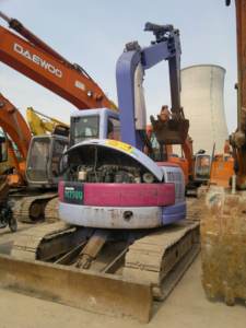 Excavadora de Orugas Usada Komatsu PC75uu, 95% Nueva, Pocas Horas, Original de Japón, Buen Estado, Motor, Caja de Cambios, Bomba, Rodamientos, Engranajes - Product Image 3