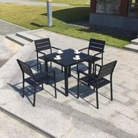 Ensembles en plastique bon marché de meubles de jardin extérieur de café 4 places 6 sièges ensemble carré en bois de chaises et de tables de restaurant et de bistro