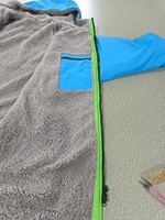 Robes de change imperméables personnalisées avec doublure polaire chaude pour faciliter le changement d'extérieur et rendre ces activités par temps froid plus agréables