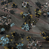 Tissu en organza avec broderie de perles et de paillettes, artisanat exquis, idéal pour les robes de mariée, les longues robes et les vêtements élégants