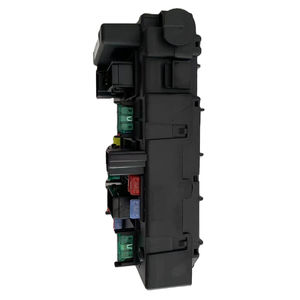 Boîtier à Fusibles de Haute Qualité OE 9657608580 9650618280 6500Y1 6500Y3 pour Citroën C3 <span class=keywords><strong>C5</strong></span> C8 Peugeot 206 307 406 807 - Product Image 3