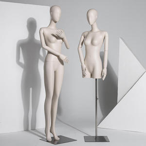 Mannequins féminins couleur peau demi-<span class=keywords><strong>mannequin</strong></span> pour femmes avec mains en bois pour le magasin - Product Image 1