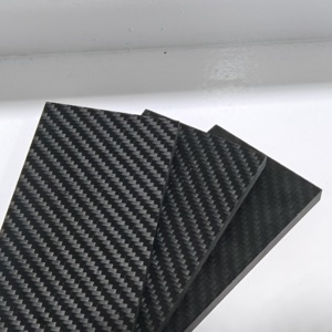 Puente de placa de carbono flexible de baja tensión para el refuerzo de edificios antiguos - Product Image 1