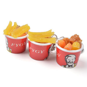 Porte-clés lumineux en plastique mignon en forme de frites de pommes de terre <span class=keywords><strong>KFC</strong></span>, modèle de jeu, <span class=keywords><strong>promotion</strong></span>, publicité, cadeau, jouet - Product Image 5