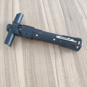 <span class=keywords><strong>Kylo</strong></span> <span class=keywords><strong>Ren</strong></span> dueling <span class=keywords><strong>lightsaber</strong></span> Maul Starkiller ขายส่งชิ้นส่วนดาบเลเซอร์ <span class=keywords><strong>lightsaber</strong></span> scabbard - Product Image 2