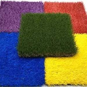 JS Rouge Rose Orange Noir Vert Gazon <span class=keywords><strong>Synthétique</strong></span> Violet Bleu Gris Gazon Artificiel Coloré pour Projet Extérieur Maternelle - Product Image 3