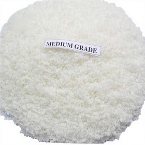 Poudre de noix de coco râpée de qualité moyenne, fraîche et naturelle du Vietnam, pour la pâtisserie, la cuisine et les smoothies, ingrédients déshydratés, teneur en matières grasses >60%, 3% de sucre - Product Image 1
