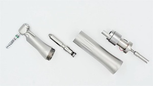 Lumière LED <span class=keywords><strong>dentaire</strong></span> auto-alimentée 20:1, pièce à main à <span class=keywords><strong>angle</strong></span> droit pour implants, autoclavable, compatible 135, irrigation interne - Product Image 4