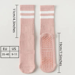 شعار مخصص OEM بيع بالجملة أزياء غير قابلة للانزلاق قبضة النساء بيلاتس اليوغا المضادة للانزلاق قبضة جوارب اليوغا - Product Image 2