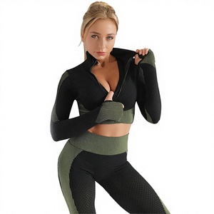 Set Yoga Tre Pezzi con Cardigan con Cerniera Senza Cuciture, <span class=keywords><strong>Taglie</strong></span> <span class=keywords><strong>Forti</strong></span>, Autunno/Inverno, Effetto Push-Up, Asciugatura Rapida - Product Image 1