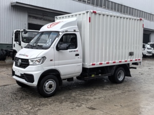 Factory Price DongFeng 4X2 W01 Mini Box Van Cargo <strong>Truck</strong> for Sale - Product Image 2