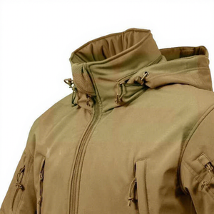 Veste d'hiver imperméable Softshell pour hommes avec logo personnalisé Manteau de pluie extérieur respirant et coupe-vent Veste de randonnée et d'escalade de haute qualité - Product Image 2