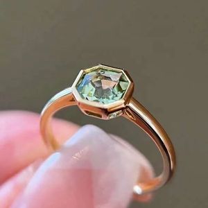 ซินฟลาย ขายส่ง แหวนทองคำแท้ 18k ประดับพลอยทัวร์มาลีนสีเขียวมิ้นท์ - Product Image 1