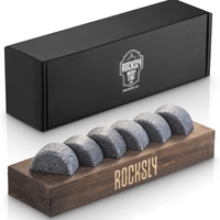 Ensemble cadeau de pierres à whisky en marbre Shunstone de 6 pièces, glaçons réutilisables, pierres à refroidir dans un plateau en bois, cadeau d'affaires pour hommes
