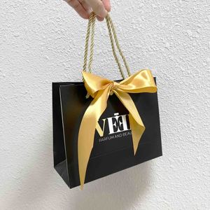 Fashion Custom Logo Shopping Bag Packing Blank Gift Tote Bag OEM ODM Service <b>Paper</b> Bag for Festival Gift Distribution - Product Image 2