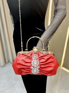 <span class=keywords><strong>Sac</strong></span> de soirée plissé <span class=keywords><strong>pour</strong></span> femme, pochette scintillante en cristal, <span class=keywords><strong>sac</strong></span> à <span class=keywords><strong>bandoulière</strong></span> plissé avec chaîne, pochette de mariage, <span class=keywords><strong>sac</strong></span> en cuir avec poignée en strass - Product Image 4