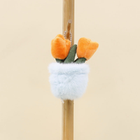 Vente en gros de jouets en peluche tulipe mignonne Figurine poupée à pendentif souple OEM peluches porte-clés plante en pot jouets en peluche de fleurs personnalisées