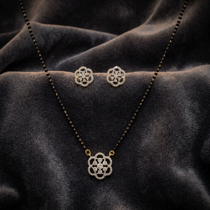 Parure de bijoux délicate en laiton et zircon cubique (CZ) style Mangalsutra, plaqué bicolore, pour mariage et fiançailles, bijoux tendance et à la mode, prix raisonnable - Product Image 3