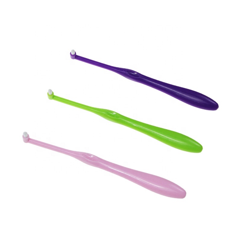 Типы пластиковых межзубных щеток в одной щетке