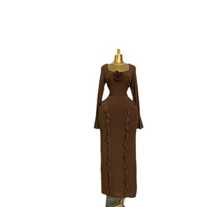Abito Lungo Elegante con Volant e Colletto Quadrato Floreale, Nuova Collezione 2026, Abbigliamento Donna Transfrontaliero Europa e Stati Uniti - Product Image 3