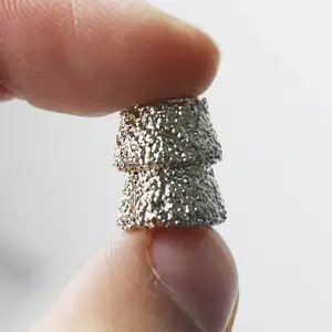Gesinterde Gegalvaniseerde Vacuüm Gesoldeerde Diamantdraad Zaagkralen Voor Groeve Profilering Granietmarmer