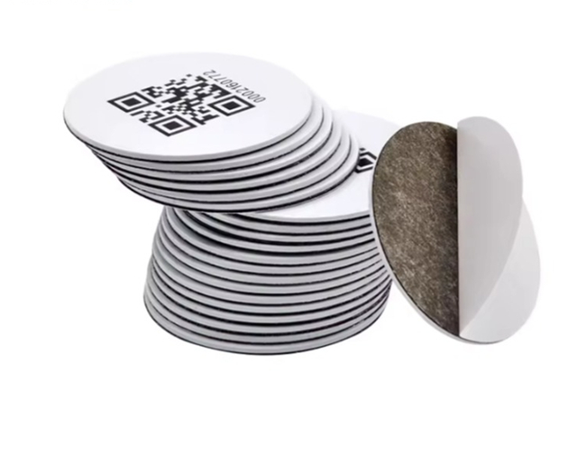 NFC Mini Tag 213/215 RFID 13.56MHz Waterproof Hotel Access Control Business Card PVC Label with One-Button Projection