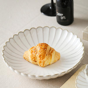 Juego de Vajilla de Cerámica con Borde Plateado, Resistente y con Diseño Ondulado, para Cafeterías, Bistrós y Servicios de Catering, <span class=keywords><strong>Compra</strong></span> al por Mayor - Product Image 4