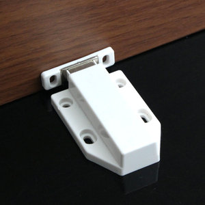 Loquet magnétique de porte 208 209 en plastique auto-adhésif pour ouverture automatique des portes de placards - Product Image 2