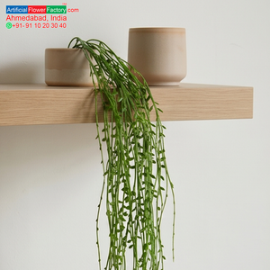 Hierba Artificial Colgante, Follaje Decorativo Verde Largo, Planta Colgante para Interiores y Exteriores, Decoración de Paredes de Jardín y Hogar - Product Image 5