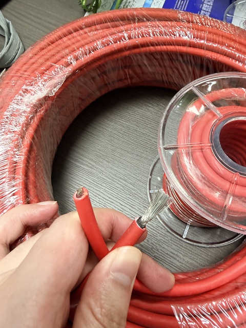 H1Z2Z2-K DC Solar PV Stranded Cable Wire 1*4mm2 Red Black XLPO Insulation PV1-F Photovoltaic Solar Power Cable 1.8/3KV
