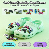Breloques de chaussures en PVC souple 2D en gros pour console de jeu vidéo, manettes de jeu mignonnes, décoration de sabots personnalisée en vrac avec logo HYB Kuaji