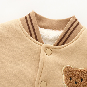 Veste d'hiver chaude et épaisse en polaire pour enfants, adorable broderie d'ours, fermeture à boutons, <span class=keywords><strong>manteau</strong></span> d'extérieur confortable - Product Image 2