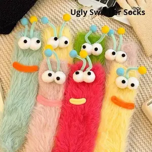 Chaussettes mi-mollet en peluche épaisses en acrylique jacquard pour couple, série de dessins animés drôle de la chenille, pour jeunes femmes, hiver, maison, sol, sommeil, chaudes - Product Image 1