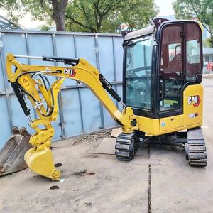 Oferta Especial: Excavadora Pequeña Cat 302 CR, Mini Excavadora Original Caterpillar de 2 Toneladas, Cuchilla Niveladora, Sistema Hidráulico Suave, Buen Estado - Product Image 1