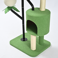 Meuble pour chat d'intérieur : Arbre à chat vert moderne avec niche, poteaux en sisal et jouet suspendu