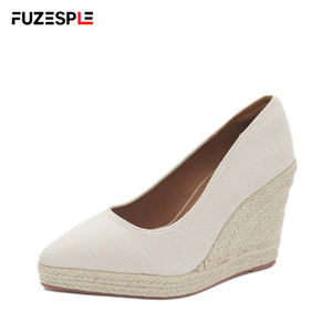 Escarpins <span class=keywords><strong>Espadrilles</strong></span> à Plateforme Compensée pour Femme, Style Printemps, Bout Pointu, Semelle en Caoutchouc, Tige en Satin, Couleur Unie, Tendance Mode, Grandes Tailles - Product Image 1