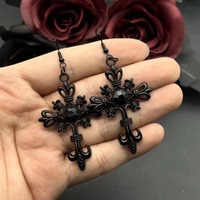 Boucles d'oreilles croix gothique ornée, style Hip Hop Rock, avec cristaux effet goutte d'huile rouge, accessoires esthétiques, bijoux cadeau