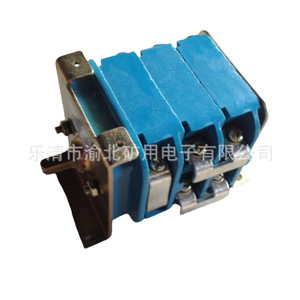 สวิตช์แยกวงจรแบบย้อนกลับ Dh2 7 80 และ Dh2 7 200 สำหรับอุปกรณ์ไฟฟ้าที่ทำจากวัสดุพลาสติก 3 ขั้ว - Product Image 2