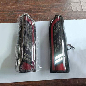 Adecuado para reacondicionar las luces traseras de los coches Hiace 2005-2010 con luces de freno LED. - Product Image 2