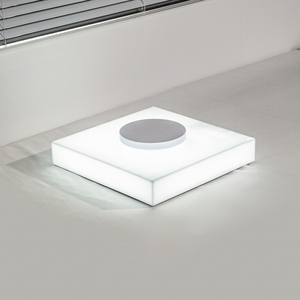 Base lumineuse rotative rechargeable Présentoir de bureau pour bijoux Présentoir de magasin Personnalisation de la boîte lumineuse - Product Image 2