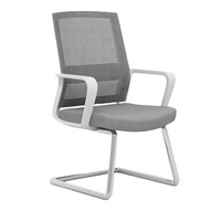 Chaise de bureau moderne réglable en maille avec accoudoirs, cadre en fer sans roulettes pour usage commercial